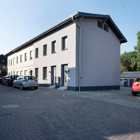 Ankerplatz 16 *